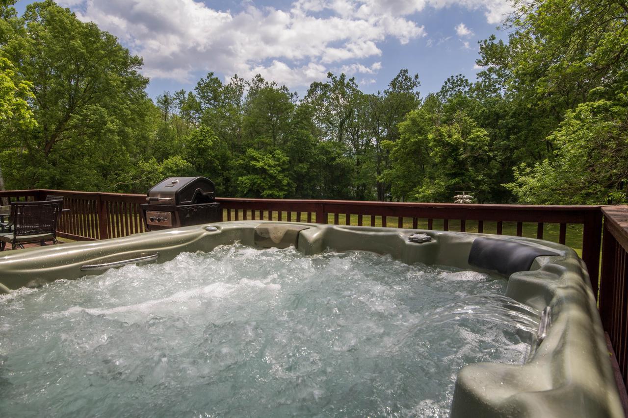 Bear Valley- Riverfront With Hot Tub! لوراي المظهر الخارجي الصورة